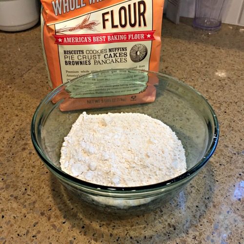Vegan Apple Cinnamon Cake - Whole Wheat Pastry Flour www.tealinspiration.com